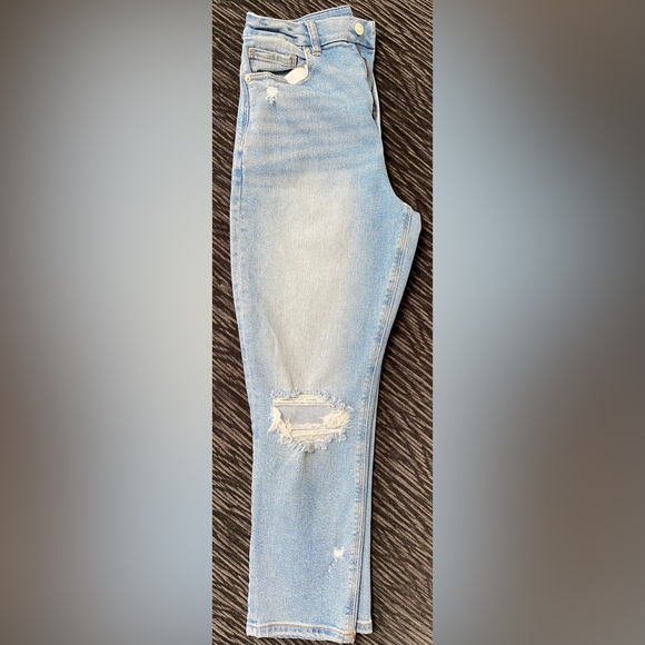 American Eagle Curvy Mom Jean - Size 6 - Picture 5 of 11